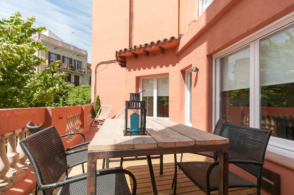 Weflating Suites Sant Antoni Market - Three-Bedroom Apartment With Terrace