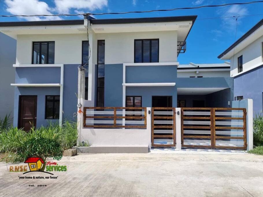 Entire House w/view of Mt.Makiling at Santo Tomas Batangas