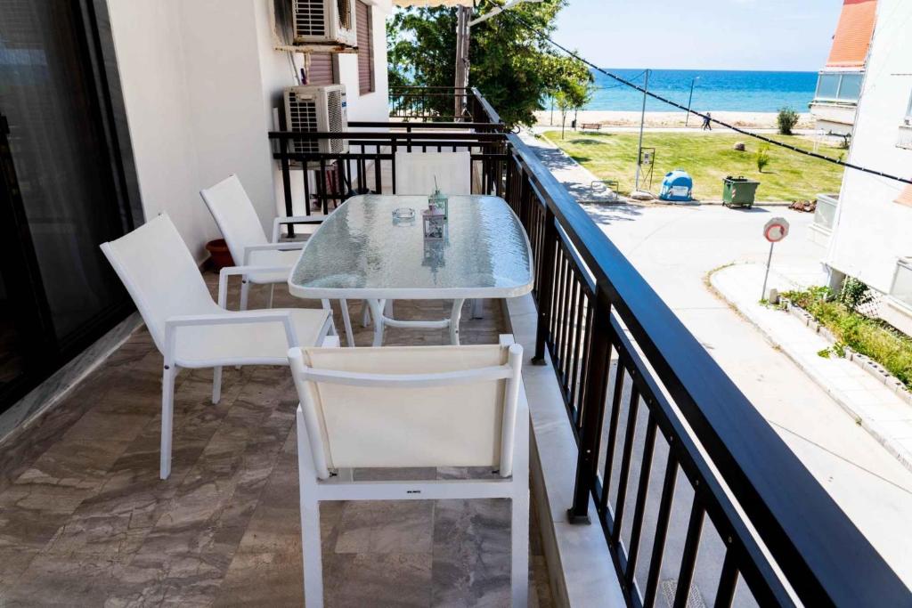 Balkón nebo terasa v ubytování Zennova #7 Nea Plagia Beach