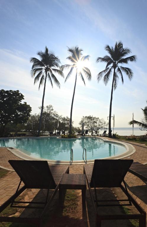 Bazén v ubytování Microtel by Wyndham Puerto Princesa nebo v jeho okolí