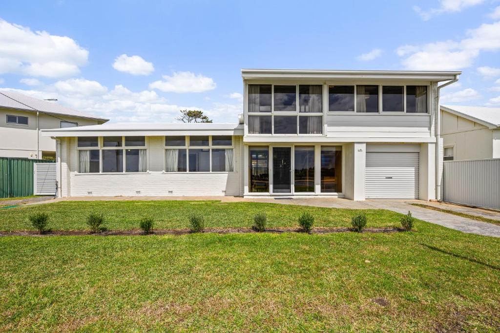 Strandhus Port Willunga C21 SouthCoast Holidays, Port Willunga