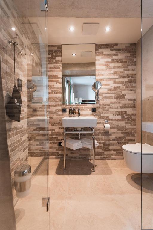 H5 Grauer Bär Studios & More - Resim 18