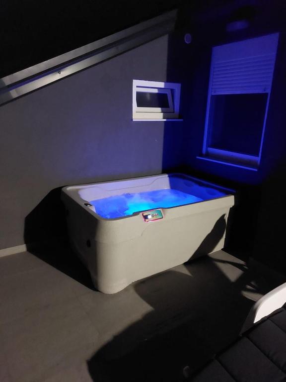 Fotografie z fotogalerie ubytování Penthouse Petra with hot tub v destinaci Kali