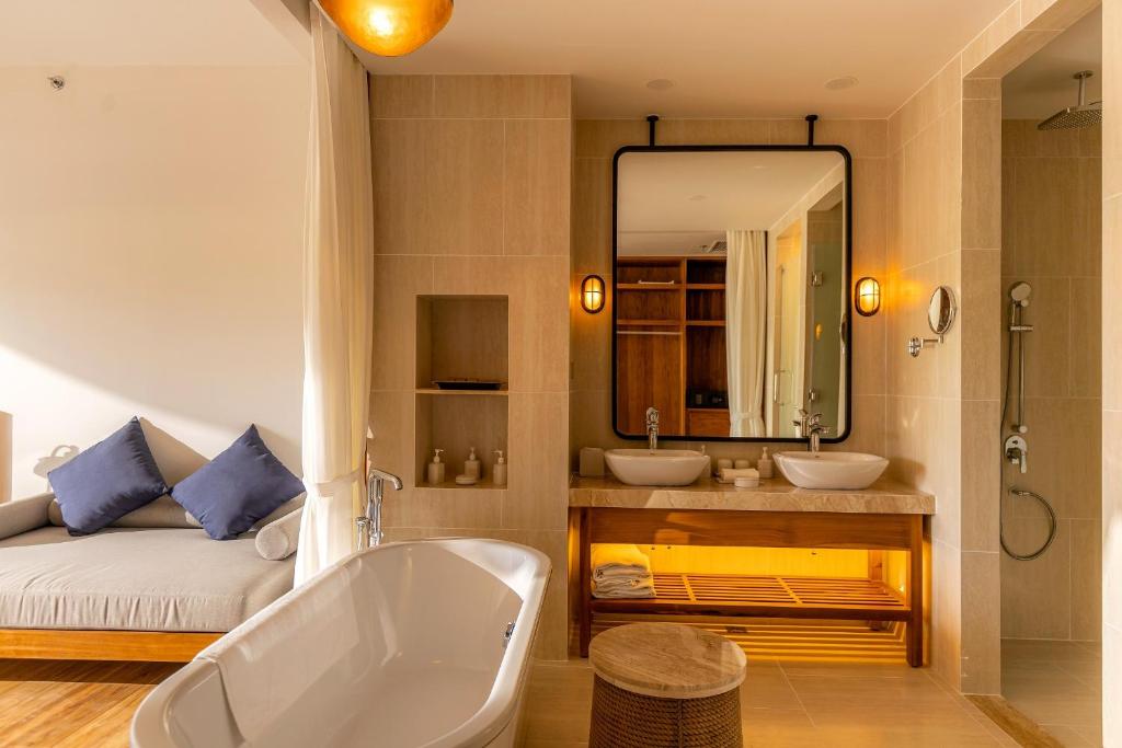 Phòng Deluxe Có Giường Cỡ King Nhìn Ra Vườn