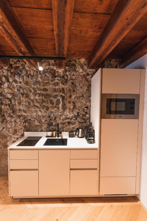 H5 Grauer Bär Studios & More - Resim 3