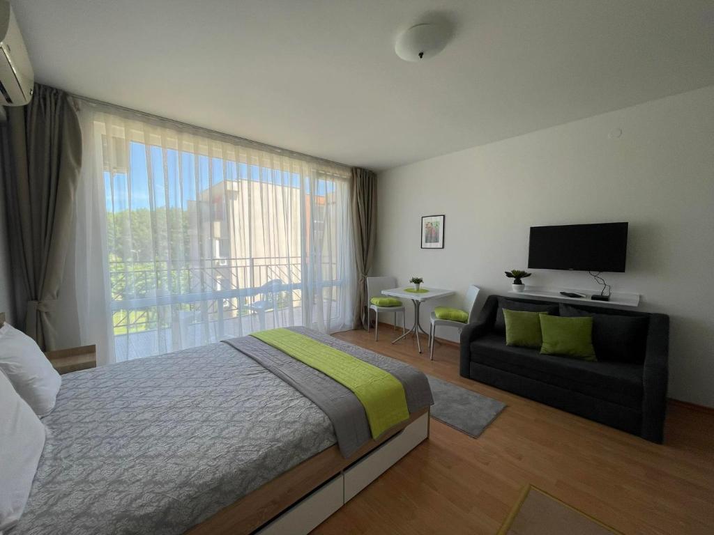 Студиа Sunny Holiday Fort Noks