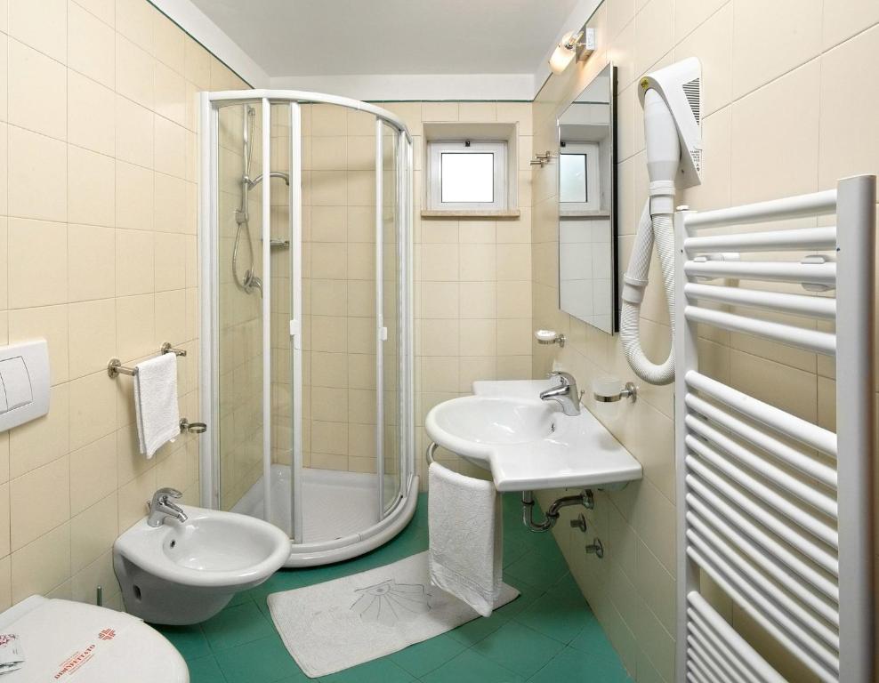Koupelna v ubytování Hotel Belvedere