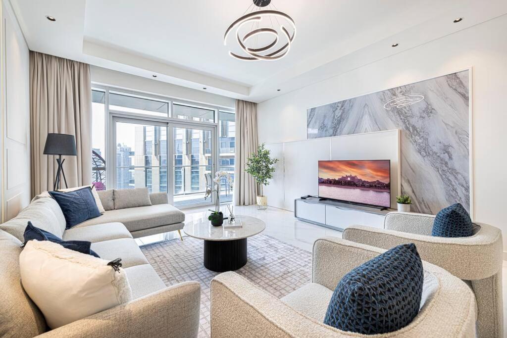Posezení v ubytování Magnificent - Luxurious 3 BR with Marina View