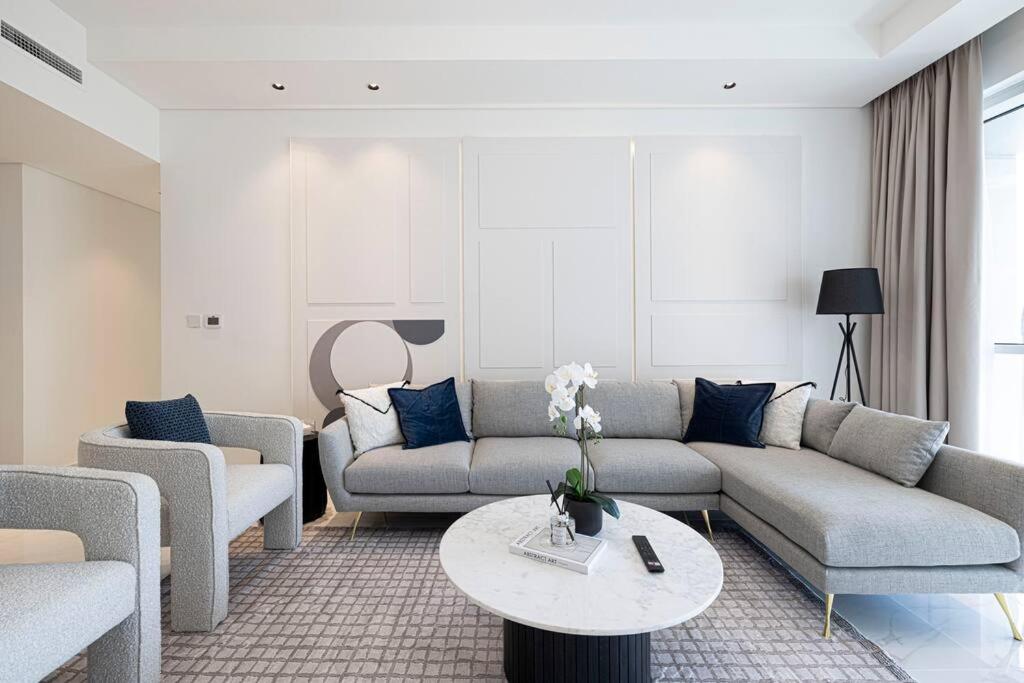 Posezení v ubytování Magnificent - Luxurious 3 BR with Marina View