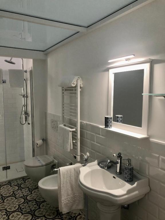Koupelna v ubytování B&B dai Mimmi