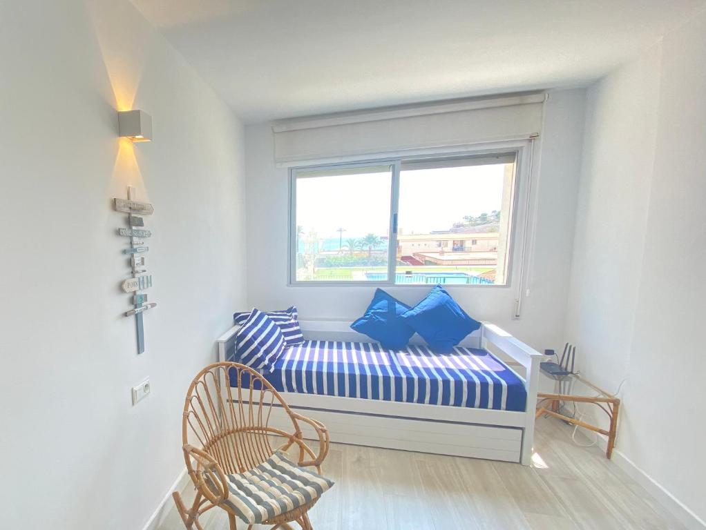 Postel nebo postele na pokoji v ubytování NUEVO !!! Apartamento Peñíscola Playa con piscinas y tenis