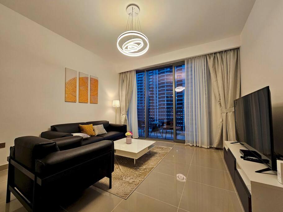 City View Fully furnished Apartment 2BHK