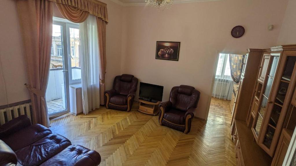 Apartment on Mykhailivs'kyi Lane - Housity