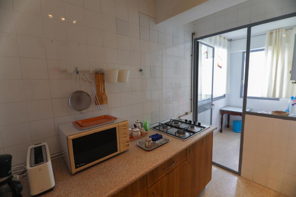 Zdjęcie z galerii obiektu RentalSevilla Apartamento luminoso con 3 dormitorios w Sewilli