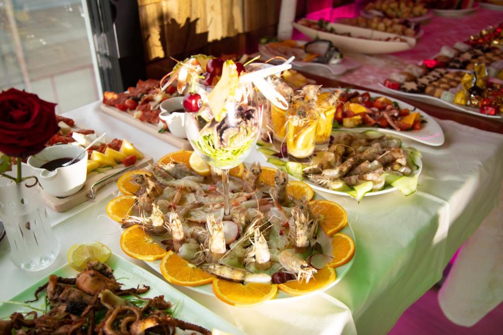 Vila One Beach Hotel - Image 12