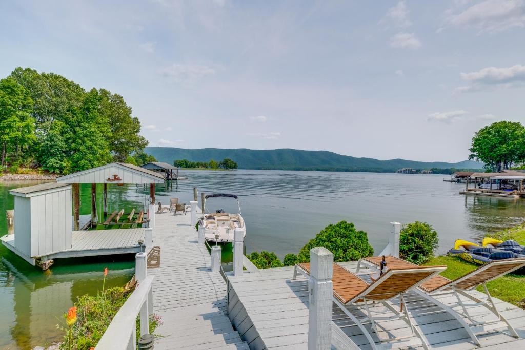 Waterfront Smith Mountain Lake Home with Dock!, Huddleston – Updated 2024  Prices