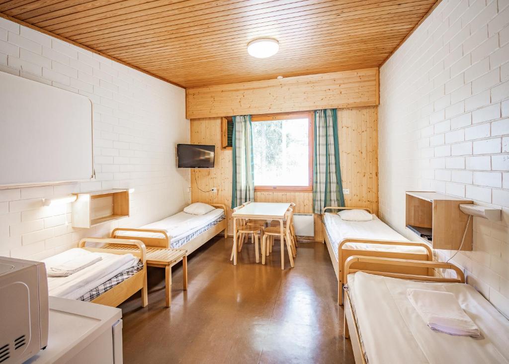 Luontoleirikeskus Honkiniemi - Family Room