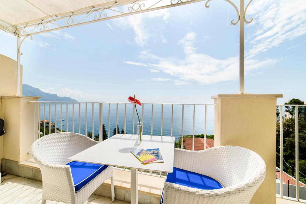 Residenza Al Pesce D'Oro, Amalfi – Updated 2023 Prices