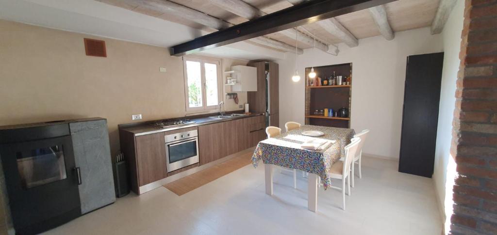 Kuchyň nebo kuchyňský kout v ubytování Casa vacanze Tredis