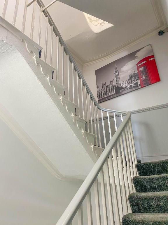 The Broadway Hotel - Resim 20