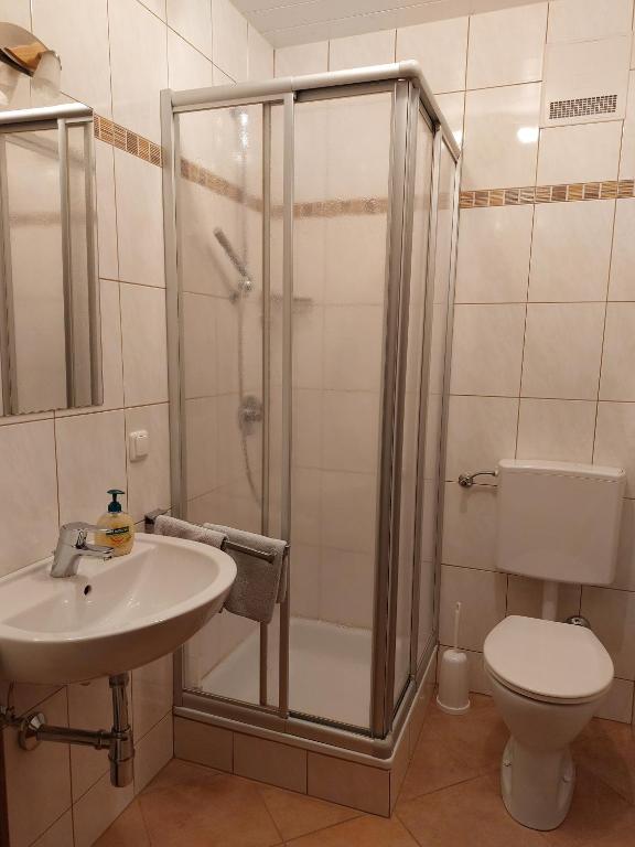 Koupelna v ubytování Unterwötzlhof