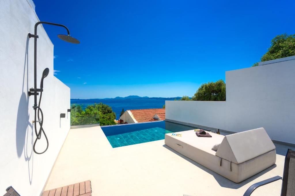 Akrogiali Apartments - Junior Suite Mit Privatem Pool