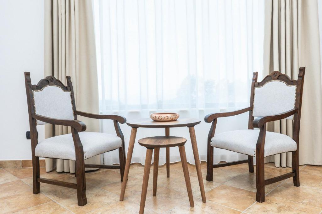 Relais Ruggiero - Suite De Famille Avec Balcon