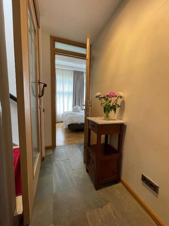 رزرو هتل و هاستل، Amsterdam-bnb, 09037376597