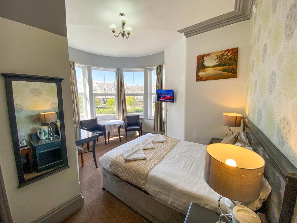 The Broadway Hotel - Double Room
