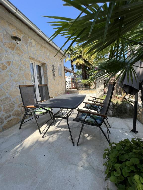 Fotografie z fotogalerie ubytování APARTMANI PALME v destinaci Funtana