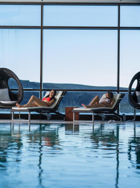 Bazén v ubytování Shahdag Hotel & Spa nebo v jeho okolí
