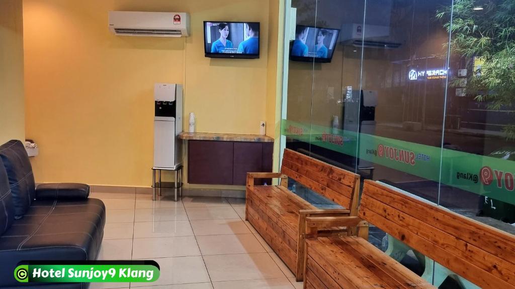 TV a/nebo společenská místnost v ubytování Hotel Sunjoy9 Klang