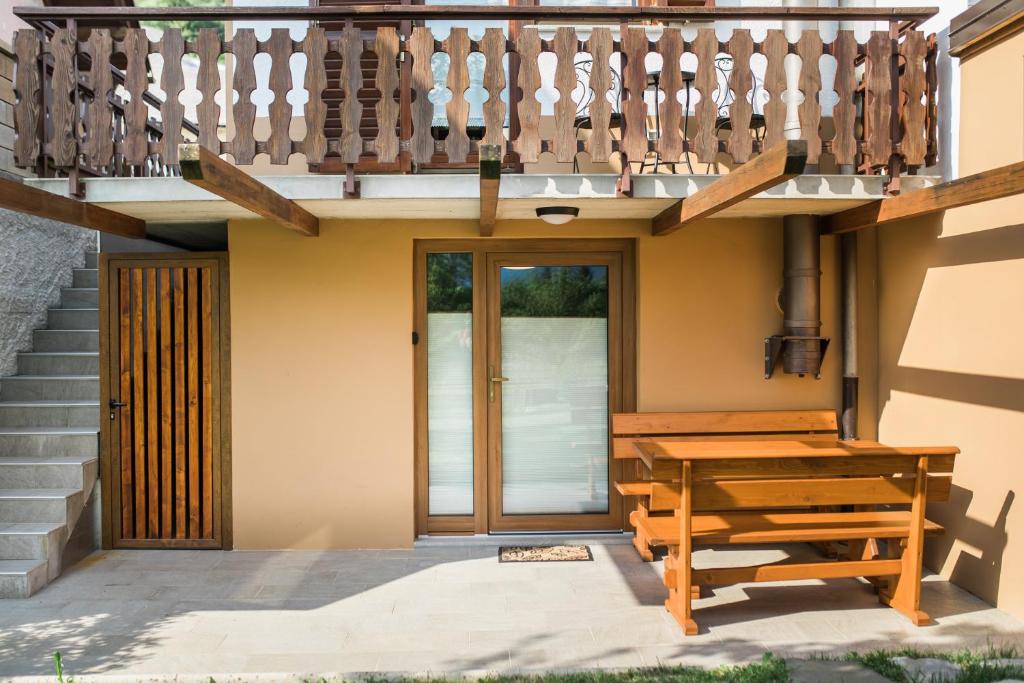 Apartma Lojz - One-Bedroom Apartment