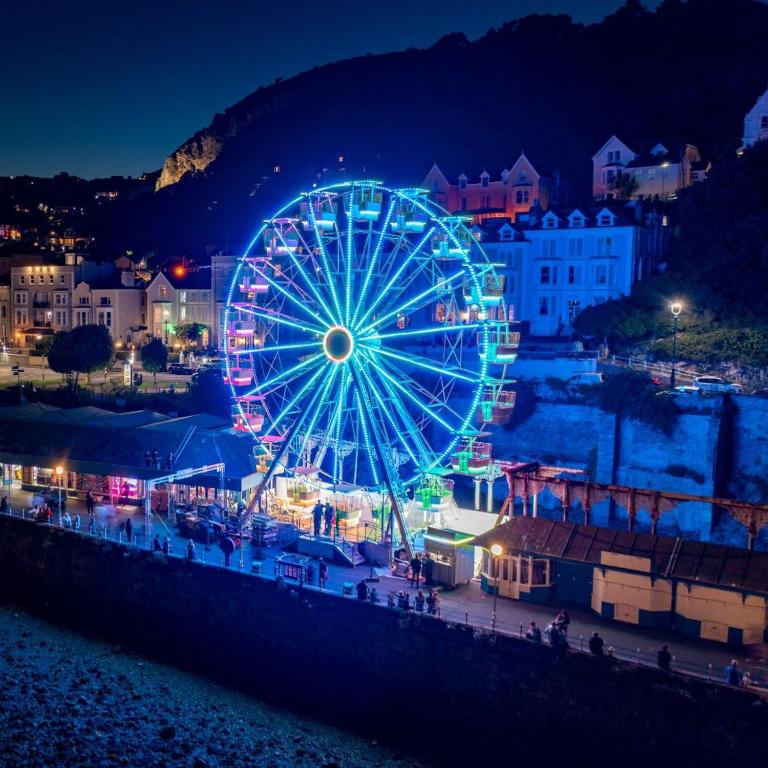 Iris Hotel Llandudno - Resim 16