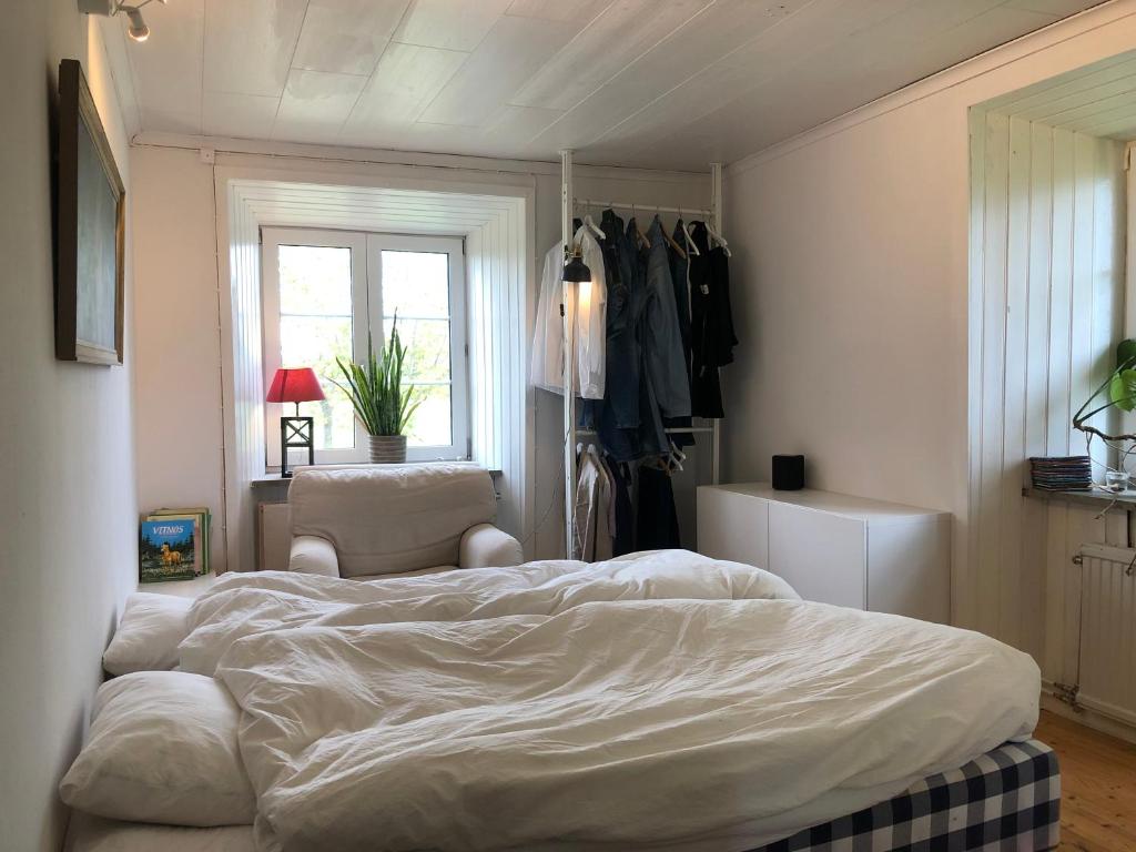 Postel nebo postele na pokoji v ubytování Isomegård Väte Gotland