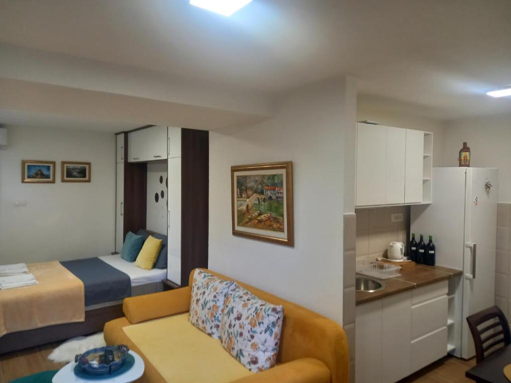 T-A APARTMENT - Apartment With Terrace