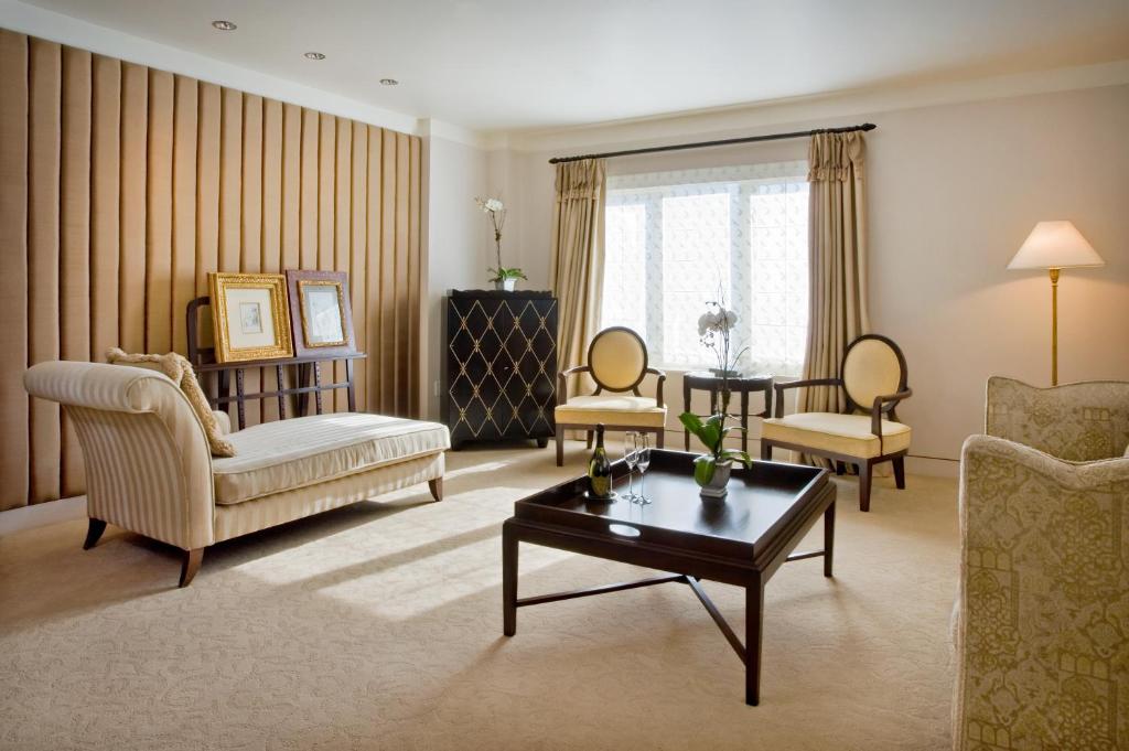 Taj Campton Place - Executive 1 Bedroom Suite King Bed