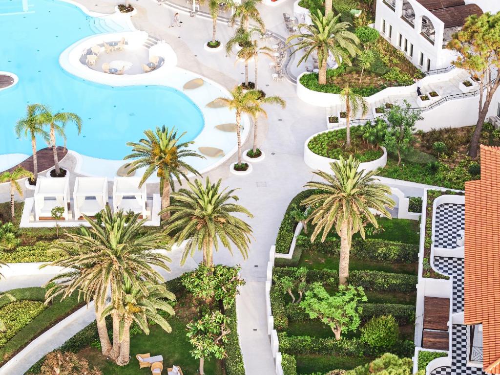 Bazén v ubytování Caramel, A Grecotel Resort to Live nebo v jeho okolí
