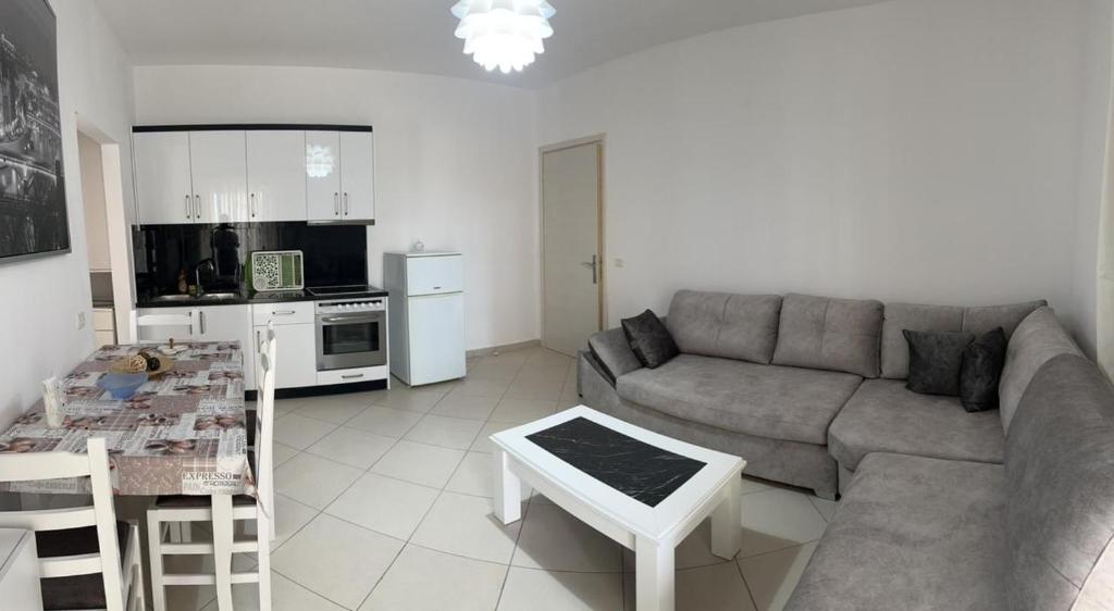 Petrit Apartments - Image 4