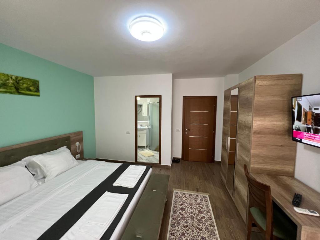 Vila Alexander B&B - Habitación Doble Con Balcón