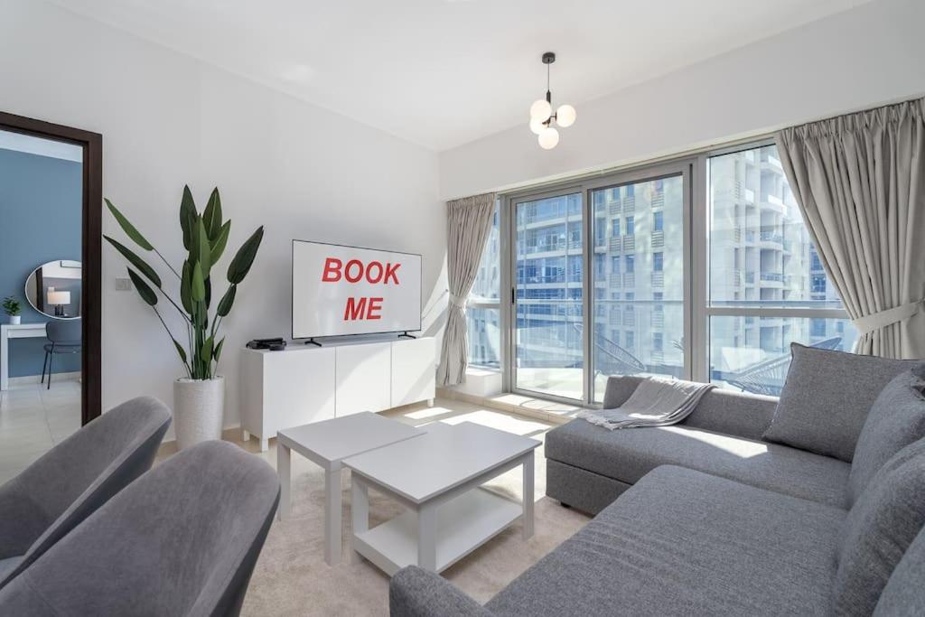 OFFER! 50 OFF! Awesome 1 bed in Dubai Marina!, Dubai Updated 2023 Prices