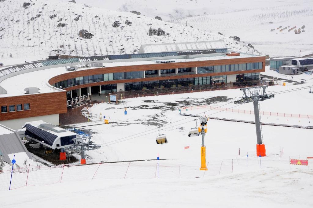 Το Zirve Hotel τον χειμώνα