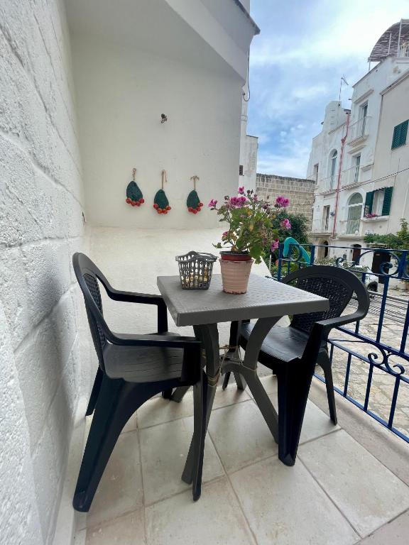 A balcony or terrace at Dimora Aversa
