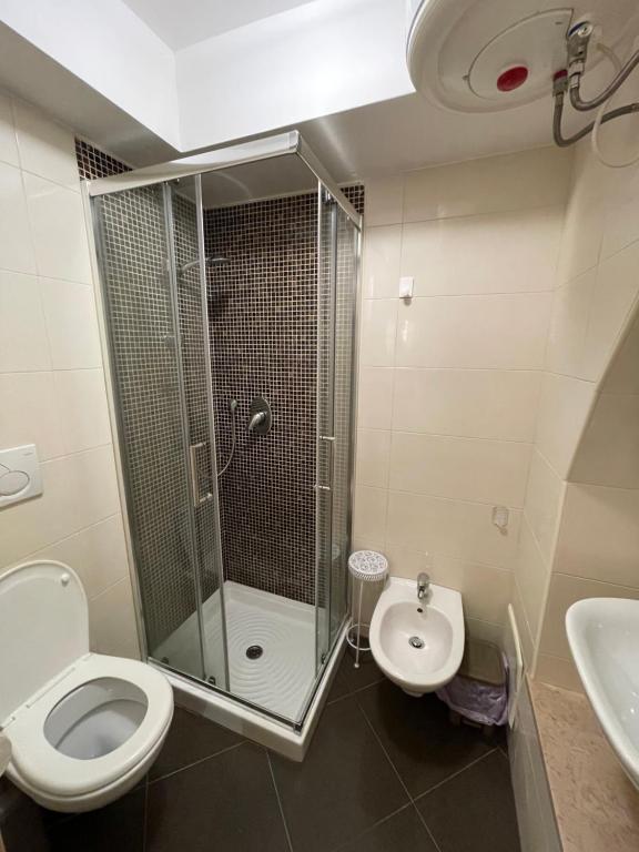 A bathroom at Dimora Aversa
