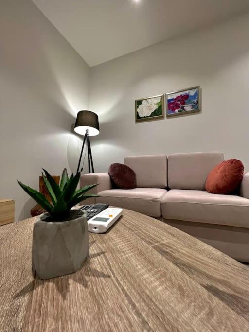 Destiny - Cozy Apartment At Myslym Shyri - Imazhi 1