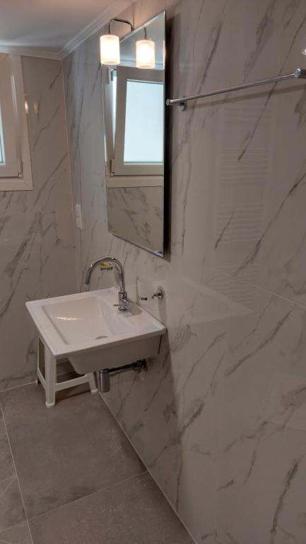 Maria & Kyros House - 2