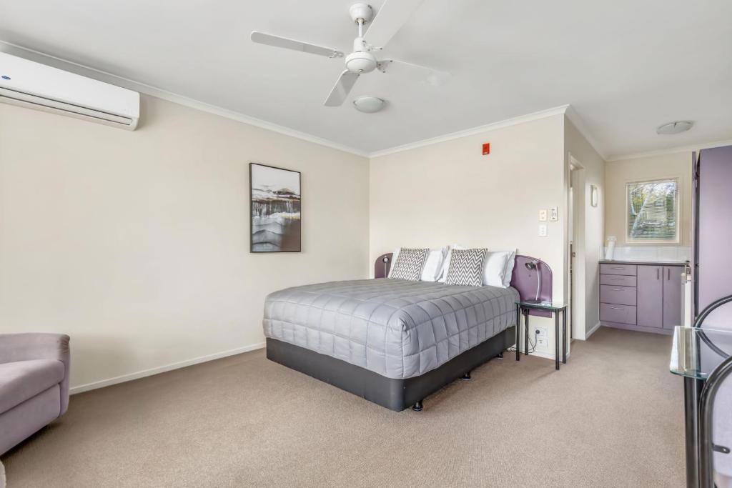 BK's Chardonnay Motor Lodge - Resim 23