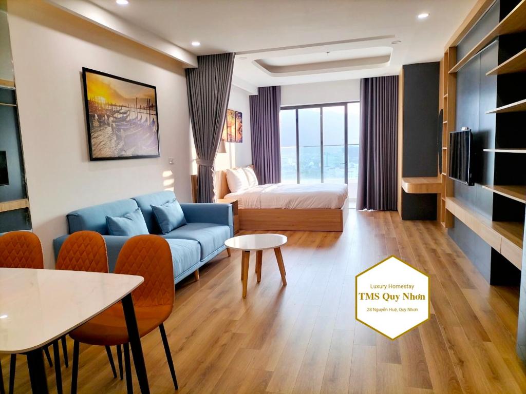 Khu vực ghế ngồi tại TMS Quy Nhơn Luxury Homestay