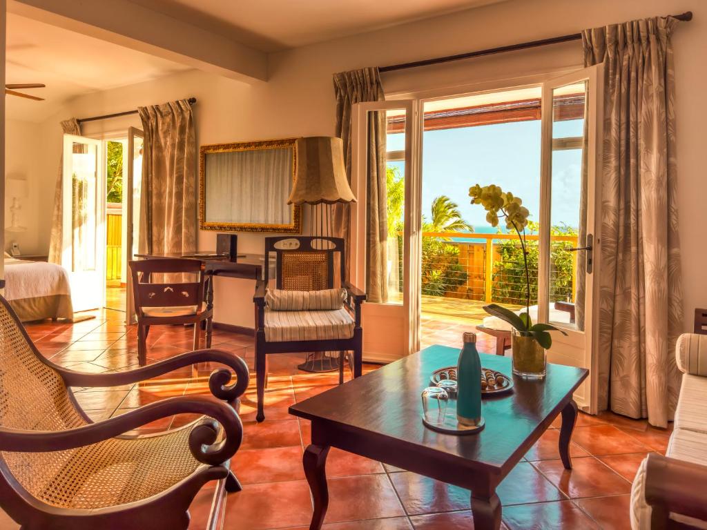 Blue Margouillat Seaview Hotel-RELAIS & CHATEAUXにあるシーティングエリア