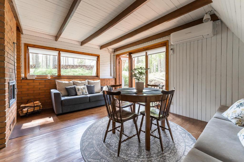 Maro Guesthouse with Sauna - One-Bedroom House